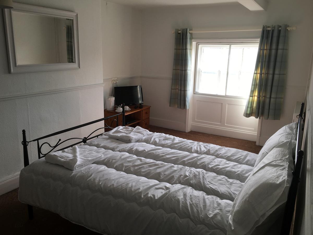 The Cross Keys Hotel Llanymynech Екстериор снимка